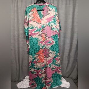 Natori Green and Pink Patterned Garment